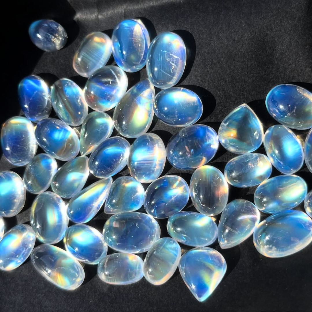 Rainbow Aura Moonstone -5.95ct-