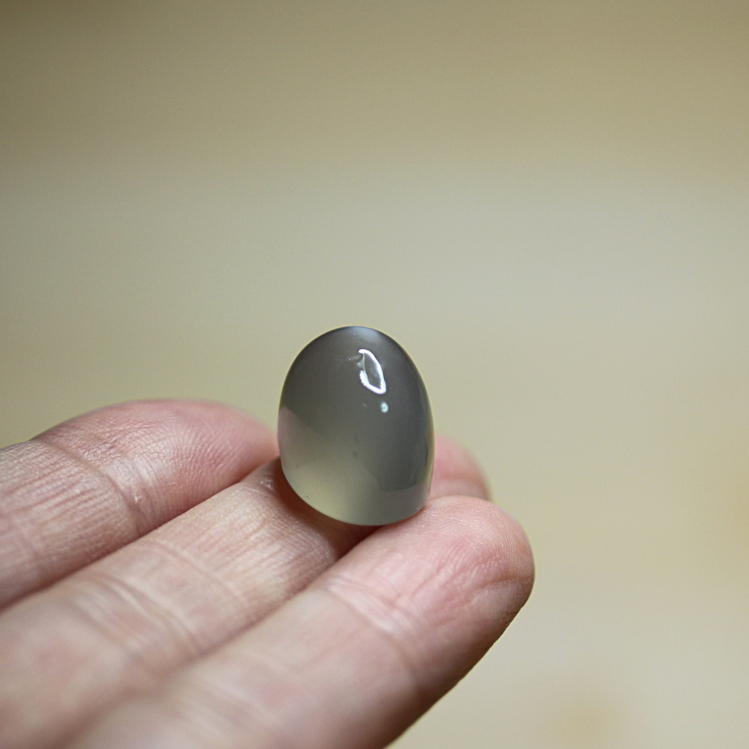 Snow Gray Moonstone -25.5ct-