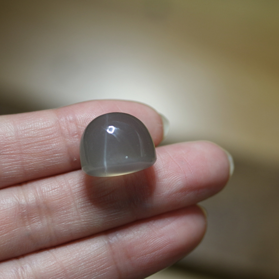 Snow Gray Moonstone -25.5ct-