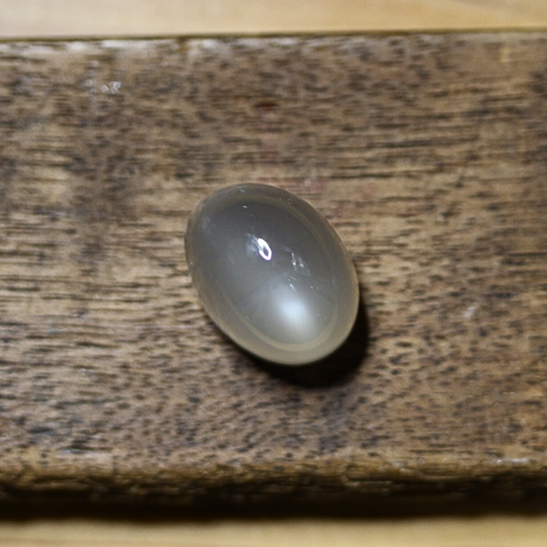 Snow Gray Moonstone -25.5ct-